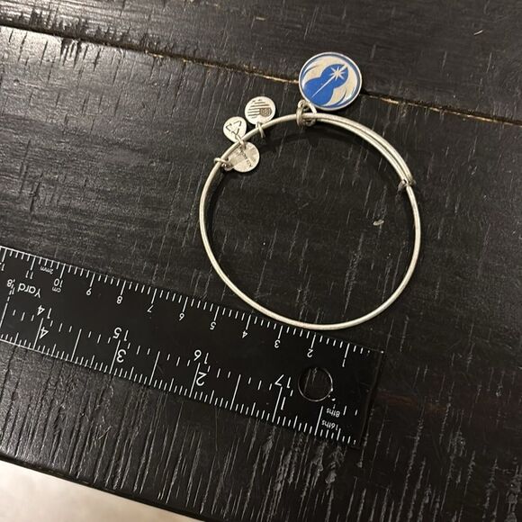 Disney ALEX AND ANI Star Wars Jedi Order Blue SILVER Charm Bracelet​ - Picture 5 of 5